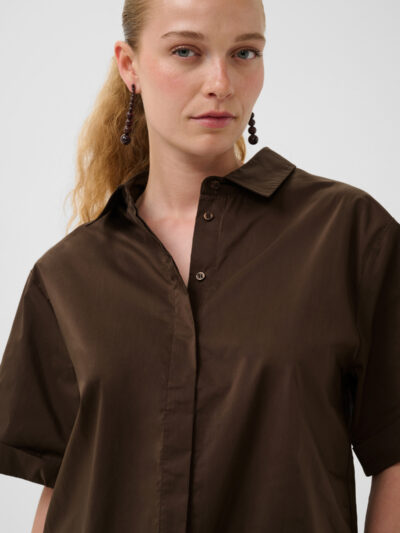 Culture Daiva Antoinett brown front