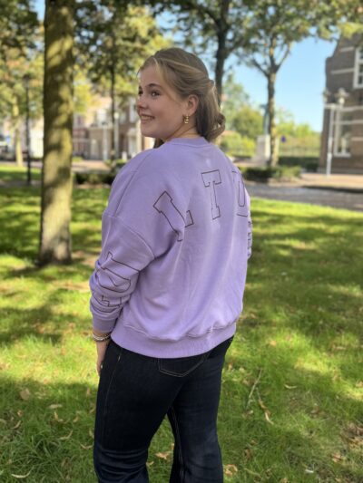Culture Sweater Angela Charlie 